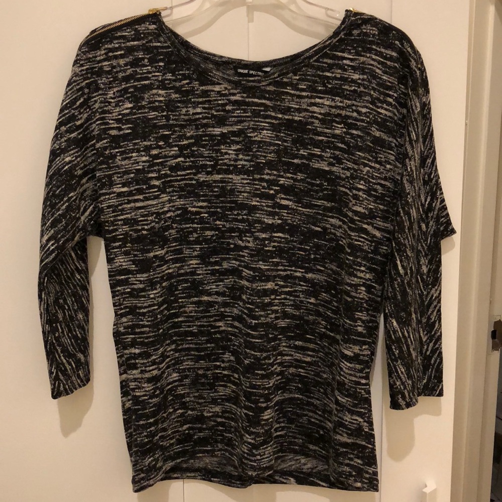 Black and white stretch top